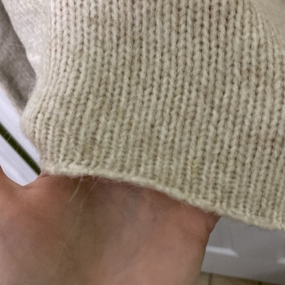 Zara Knit Oversized Womens Sweater with Bow Sleeves Cream Black Size Small Fall - Picture 4 of 7